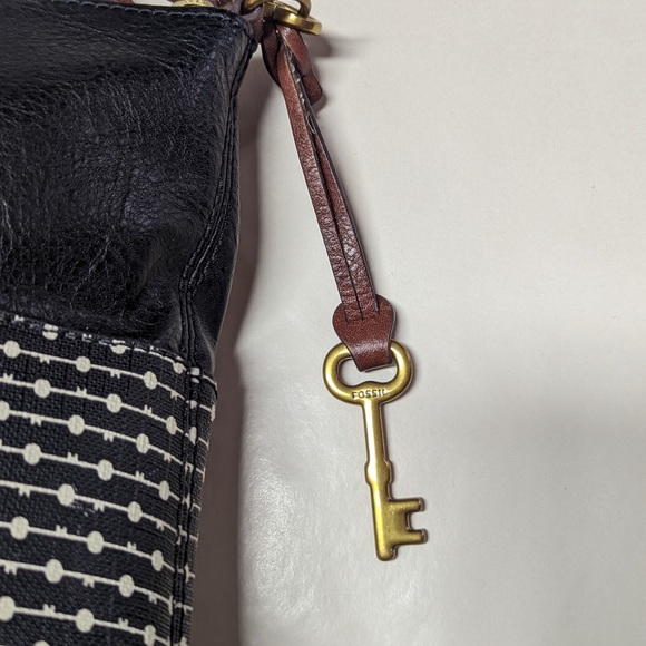 Fossil Crossbody Bag Black Leather & Patterned Fabric | Adjustable Strap - Picture 6 of 8